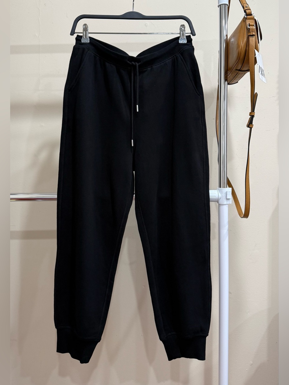 DKNY Jeans Black Jogger Pants – Size M
